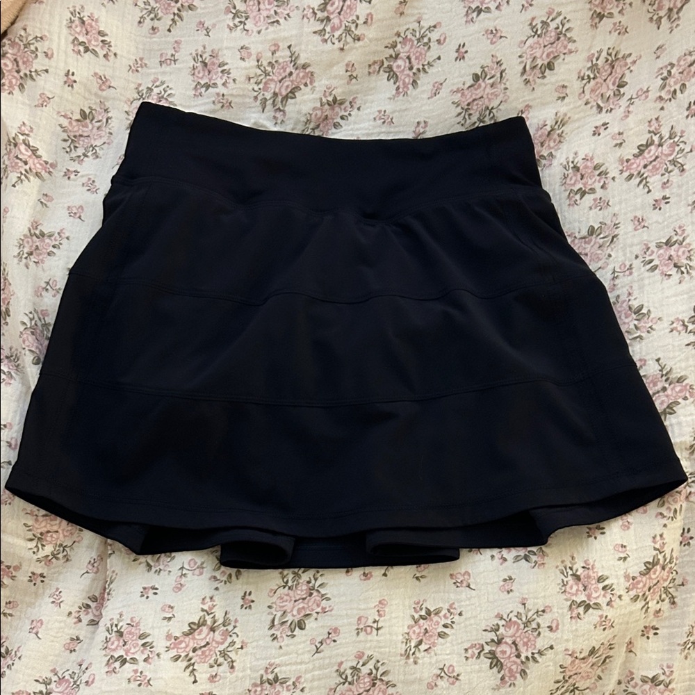 Black Lululemon “Pace Rival Mid-Rise Skirt Long”